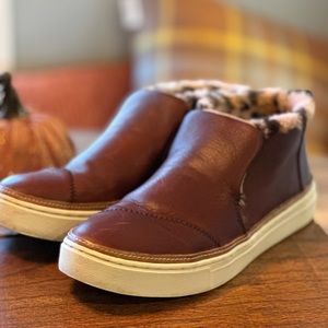 Toms slip on boots. Excellent condition- worn seasonally.